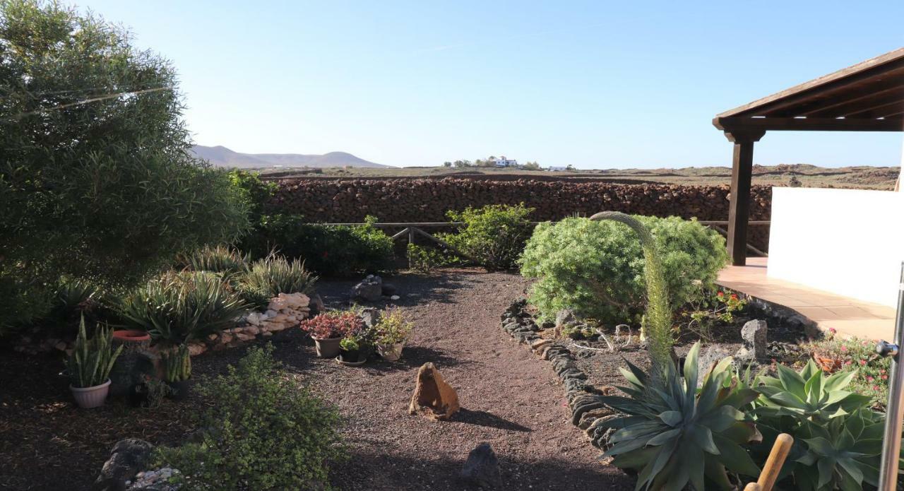 Villa Flora لاجاريس المظهر الخارجي الصورة